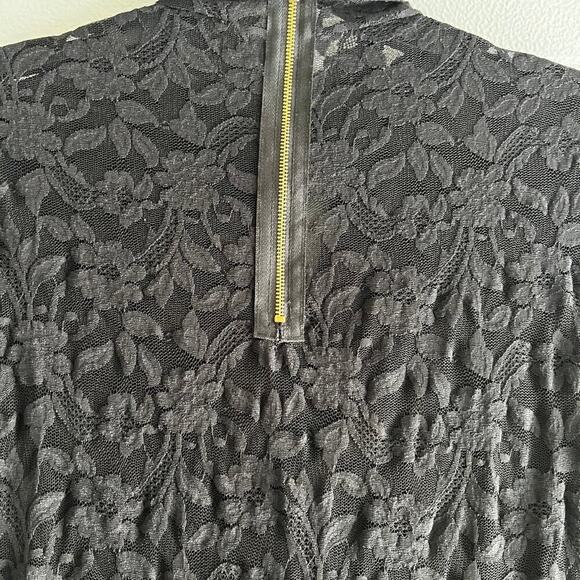 Black lace dress, armpit to armpit is 16”,  XS women's stretchy - Picture 7 of 11